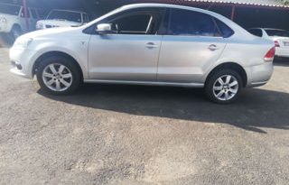 Volkswagen Polo 2015 full