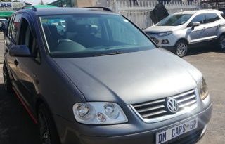 Volkswagen Touran 2005 full