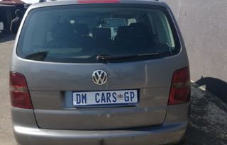 Volkswagen Touran 2005 full