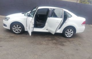 Volkswagen Polo 2014 full