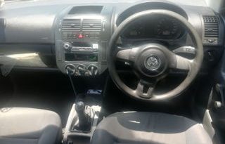 Volkswagen Polo Vivo 2015 full