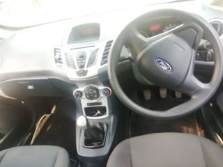 Ford Fiesta 2011 full