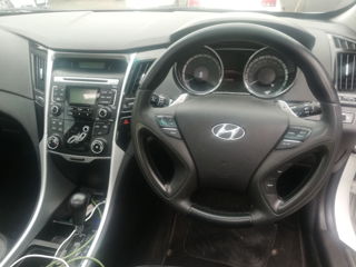 Hyundai Sonata 2011 full