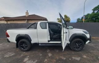 Toyota Hilux 2021 full