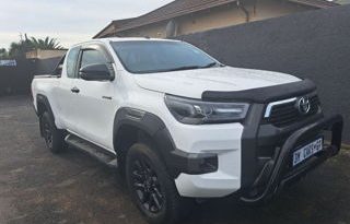 Toyota Hilux 2021 full