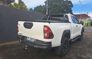 Toyota Hilux 2021 full