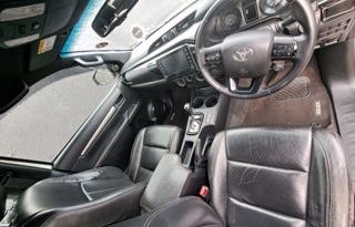 Toyota Hilux 2021 full