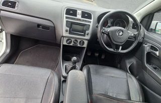 Volkswagen Polo 2015 full