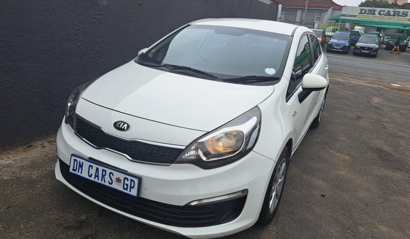 Kia Rio 1.2 Sedan full