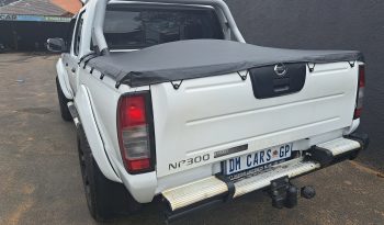 Nissan Np300 Hardbody 2.5 Double Cab full