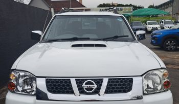 Nissan Np300 Hardbody 2.5 Double Cab full