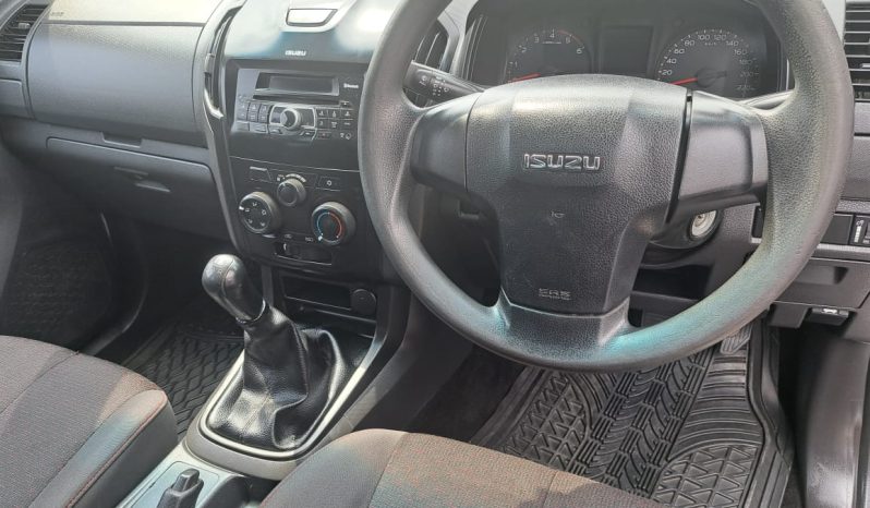 ISUZU D TEQ KB-250 2016 full