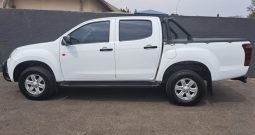 ISUZU D TEQ KB-250 2016