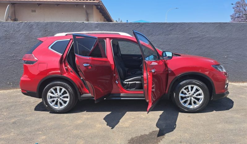 NISSAN X-TRAIL ACENTA 2.5 full