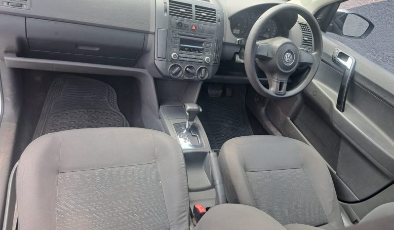 VOLKSWAGEN POLO VIVO 1.4 TRENDLINE AUTO 5-RD full