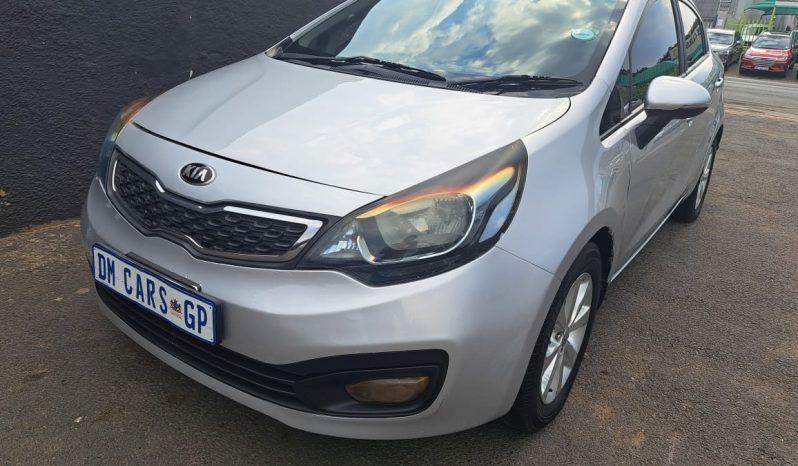 KIA RIO SEDAN 1.4 full