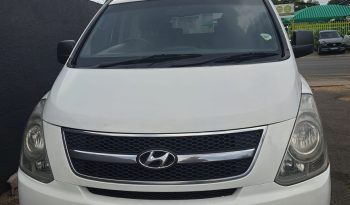 HYUNDAI H1 2.4 full