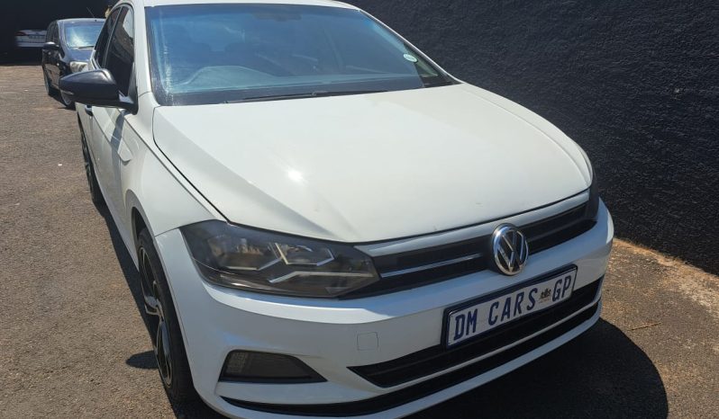 VOLKSWAGEN POLO 8 TSI 1.0 full