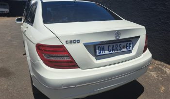 MERCEDES BENZ C200 full