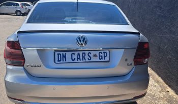 Volkswagen Polo 6 Sedan 1.4 full