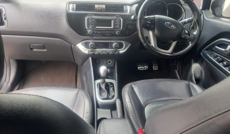 2016 KIA RIO TEC AUTO full