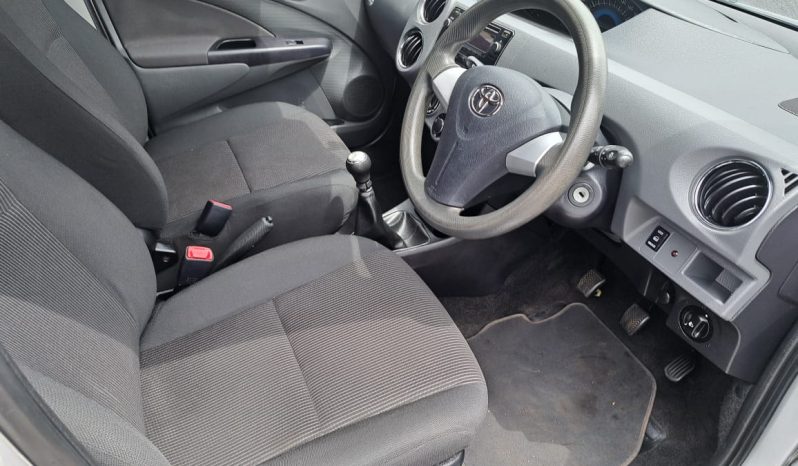 2017 TOYOTA ETIOS 1.5l full