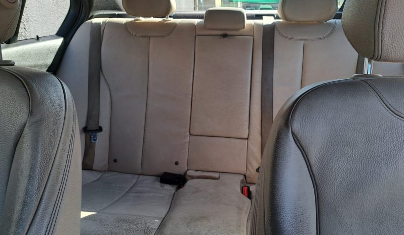 BMW 3 Series 318i full