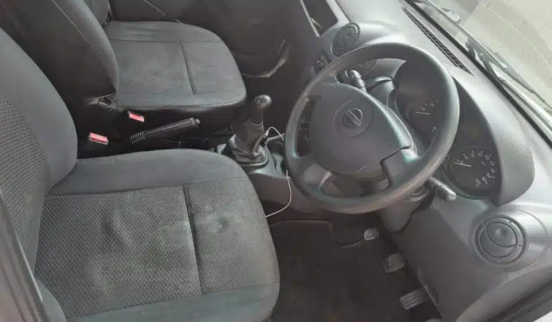 NISSAN NP200 full
