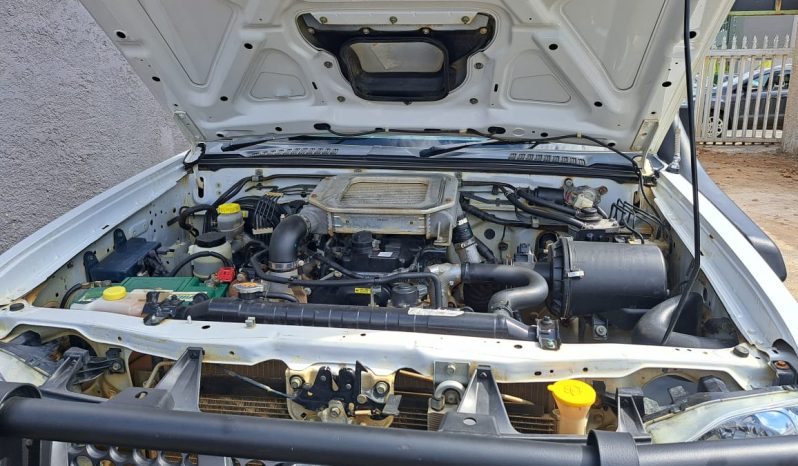 Nissan NP300 2.5 TDi LWB 4×4 Single -Cab full
