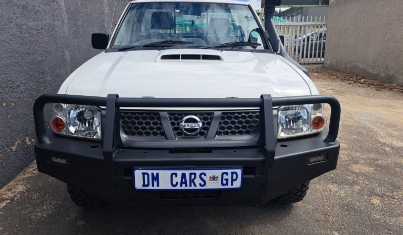 Nissan NP300 2.5 TDi LWB 4×4 Single -Cab full