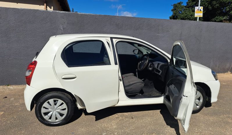 TOYOTA ETIOS 1.5i manual full
