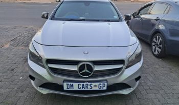 2015 Mercedes-Benz CLA 200 Auto full