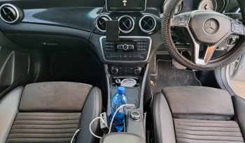 2015 Mercedes-Benz CLA 200 Auto full