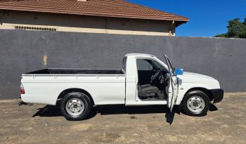 2006 Mitsubishi Colt 2400i LWB 4×4 Trailbuster Single-Cab full
