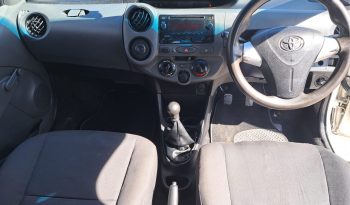 TOYOTA ETIOS 1.5i manual full