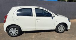 TOYOTA ETIOS 1.5i manual