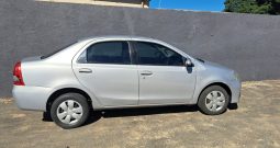 Toyota Etios 1.5l  5-dr