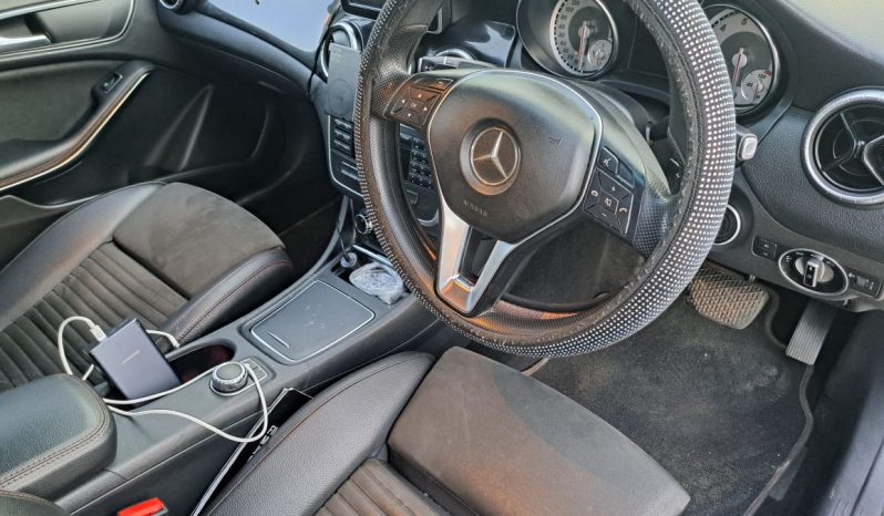2015 Mercedes-Benz CLA 200 Auto full