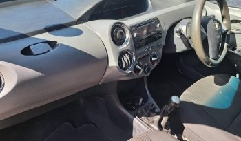 2018 ETIOS SEDAN 1.5 full