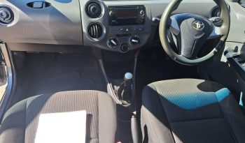 2018 ETIOS SEDAN 1.5 full