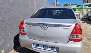 Toyota Etios 1.5l  5-dr full