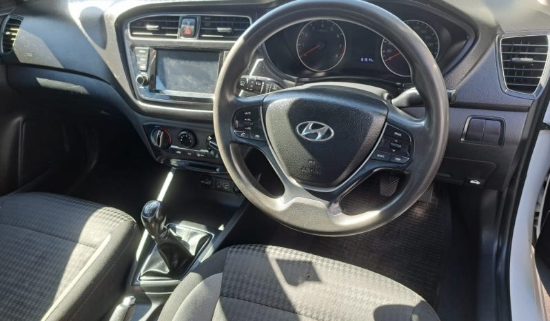 Hyundai i20 1.0 Fluid Manual Petrol full