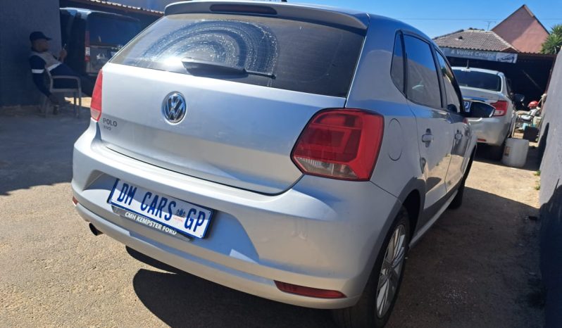 Volkswagen Polo Vivo 1.4 Comfortline 5-dr full