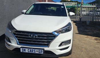 Hyundai Tucson 2.0 Manual full
