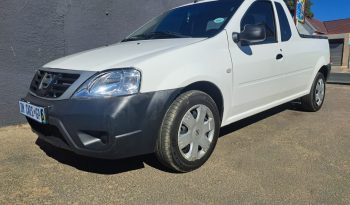 Nissan NP200 1.6i full