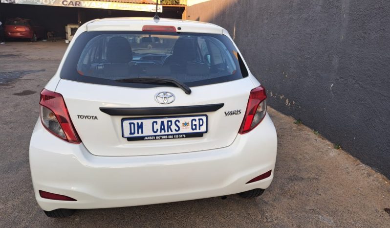 Toyota Yaris 1.0 XI 3-dr [Manual ] full