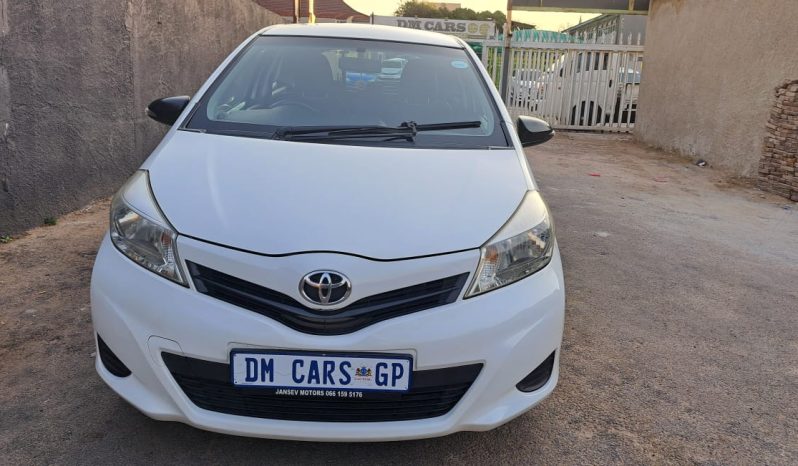 Toyota Yaris 1.0 XI 3-dr [Manual ] full