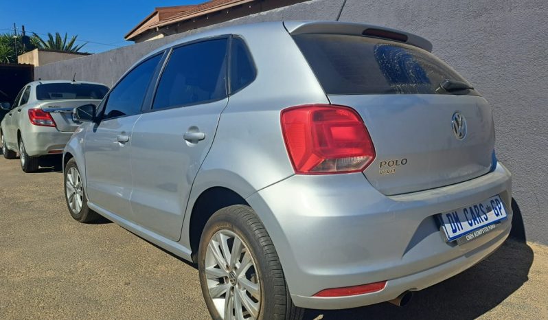 Volkswagen Polo Vivo 1.4 Comfortline 5-dr full