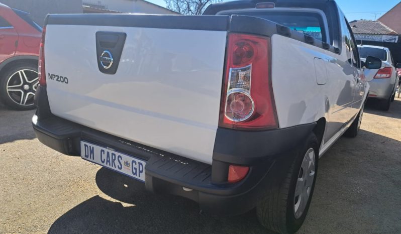 Nissan NP200 1.6i full